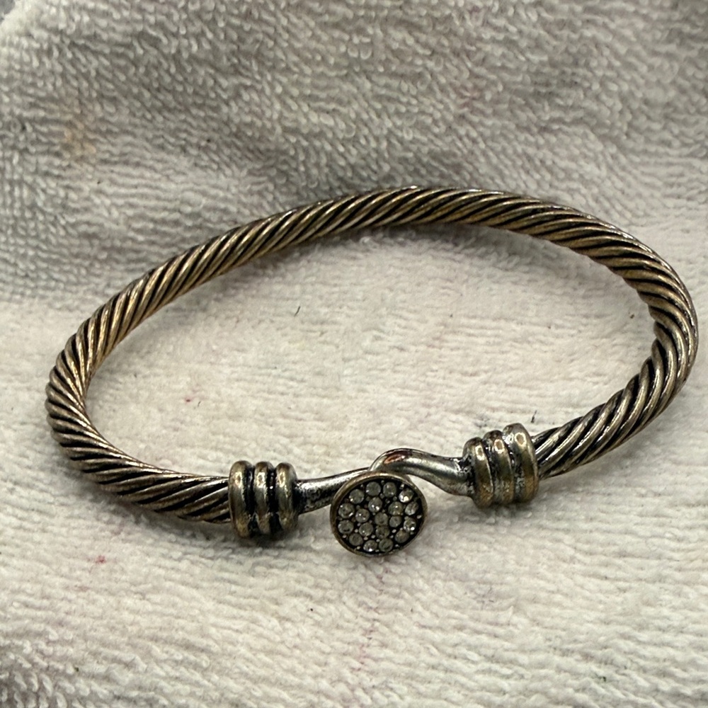 Elegant Twisted Silver-toned Viking style Bracelet